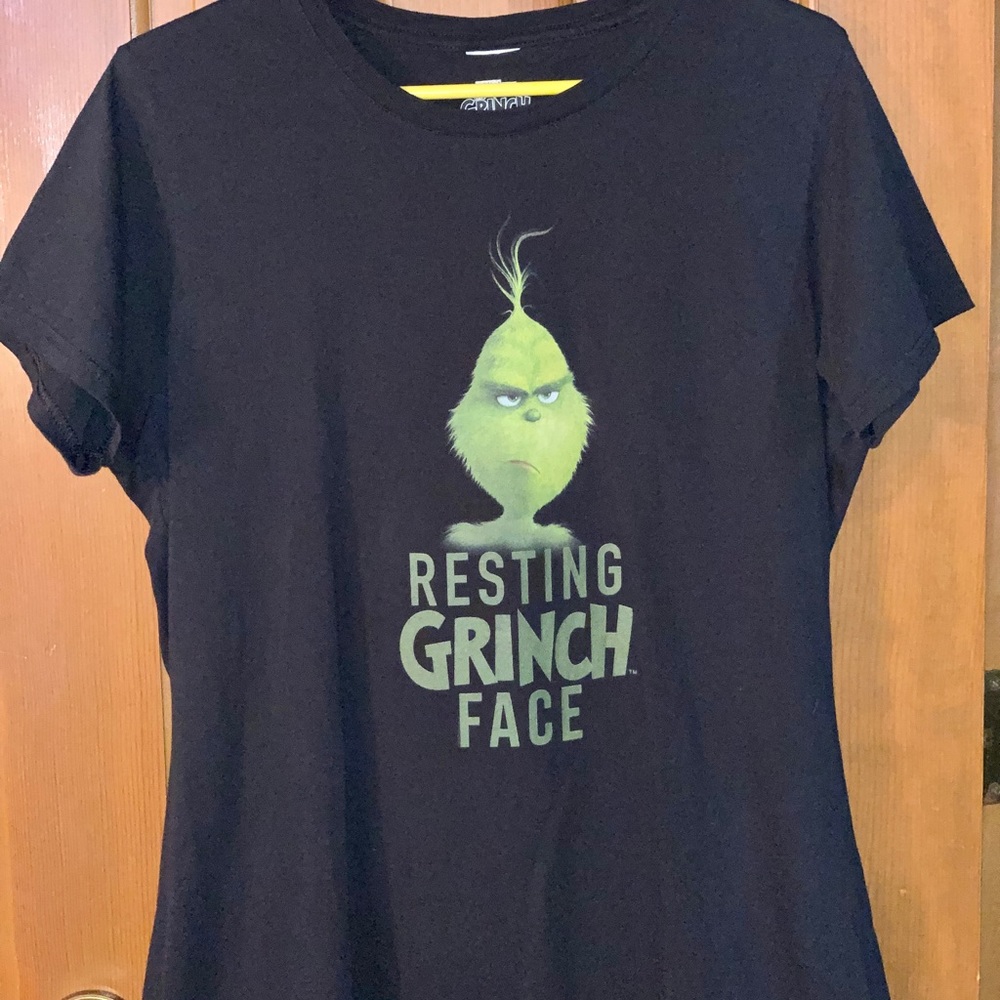 Funny Christmas Grinch Black T-shirt women’s size L, feminine flair at hips EUC